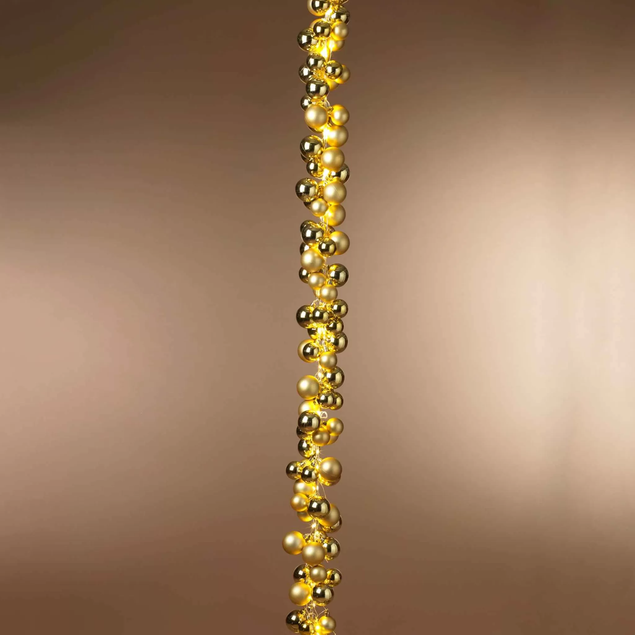 Gerson International 58.5-Inch Long Electric Gold Lighted Ornament Strung Garland