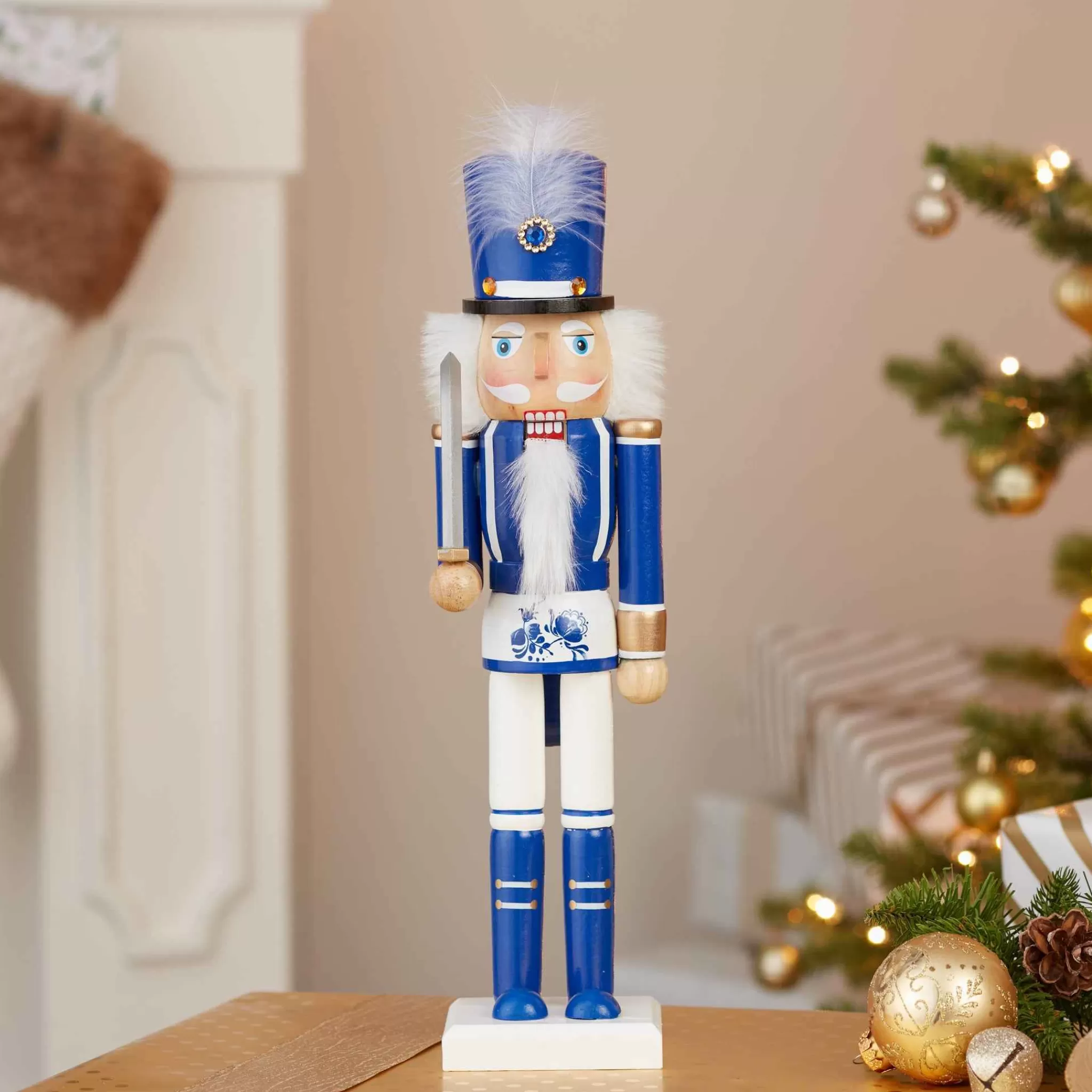 Kurt Adler 15-Inch Wooden Delft Blue Nutcracker