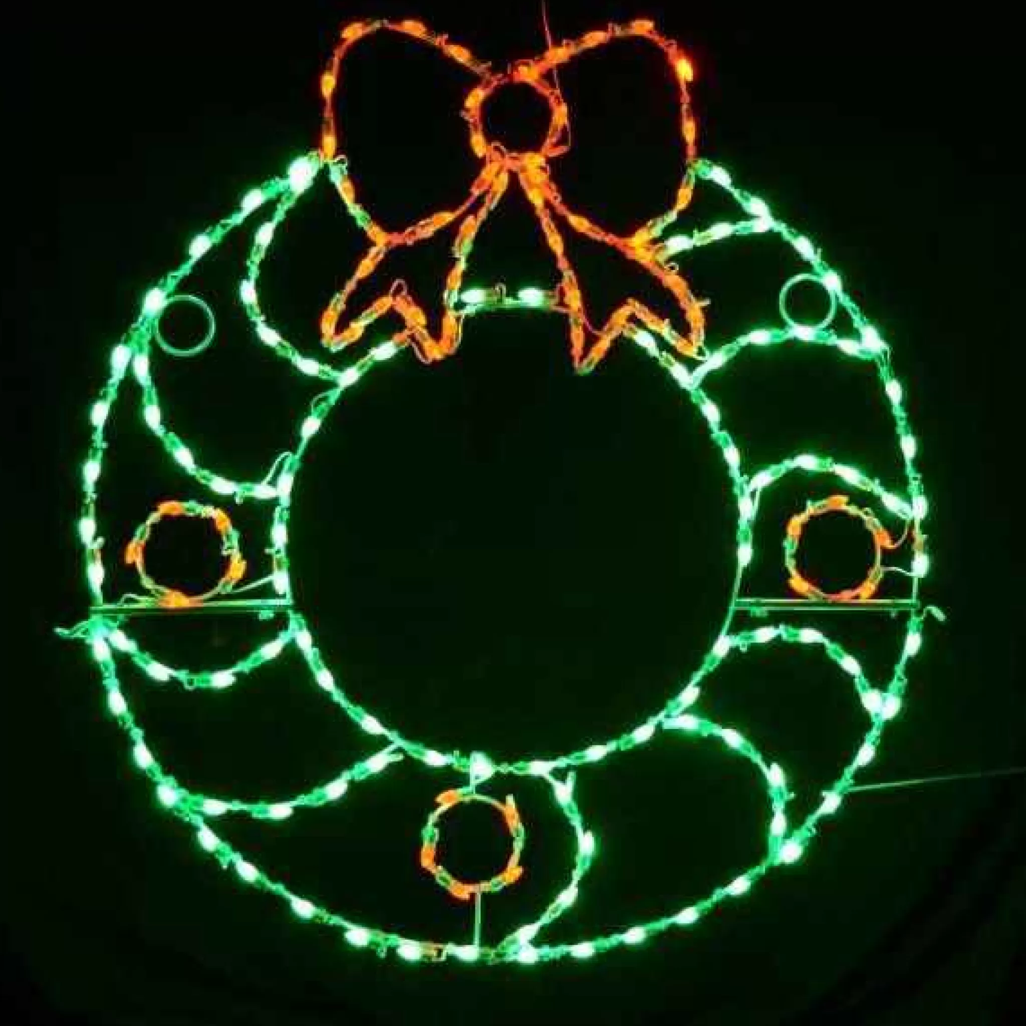 Brite Ideas Led C7 Wreath W/ Berries #Led-C7Wrb200