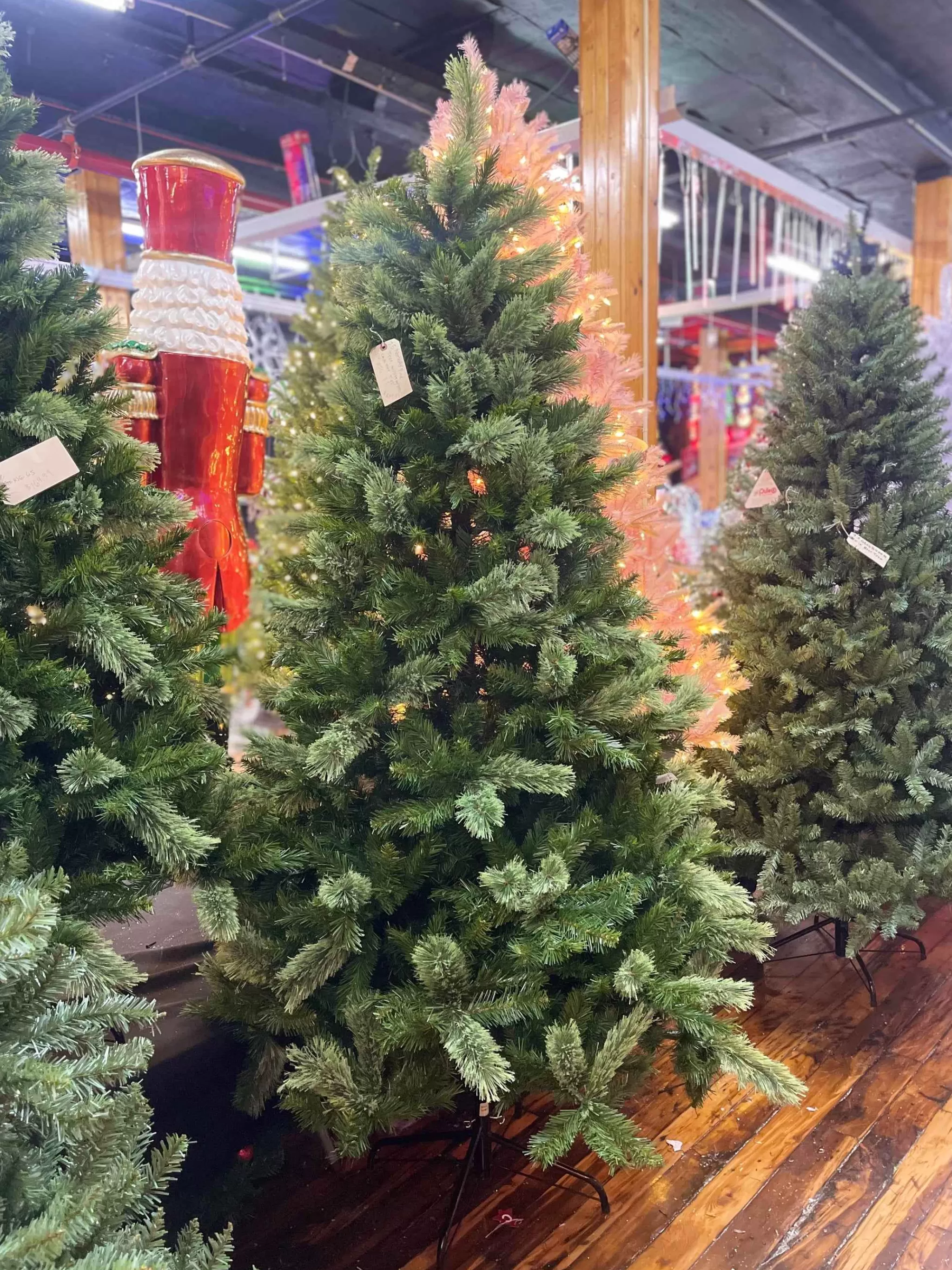 Puleo International 7.5Ft Non-Lit Norway Pine Tree #114-Njg-75